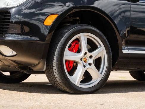 Used 2006 Porsche Cayenne Turbo S AWD/4WD image 49