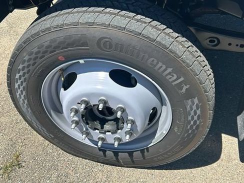 New 2026 Ford F550 4x4 Regular Cab Super Duty image 11