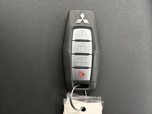 Used 2024 Mitsubishi Outlander SE AWD/4WD image 20