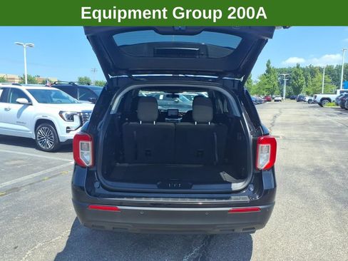 Used 2021 Ford Explorer XLT AWD/4WD image 12
