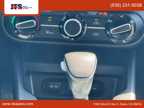 Used 2021 Kia Soul S FWD image 17