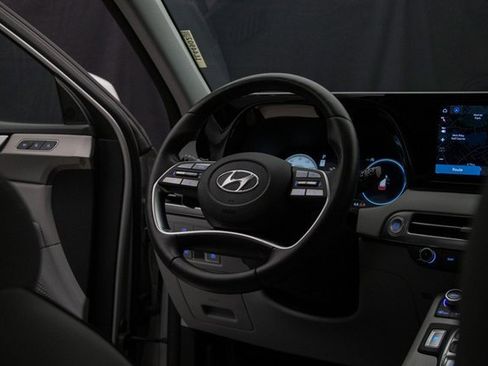 Used 2024 Hyundai Palisade SEL w/ Premium Package image 14