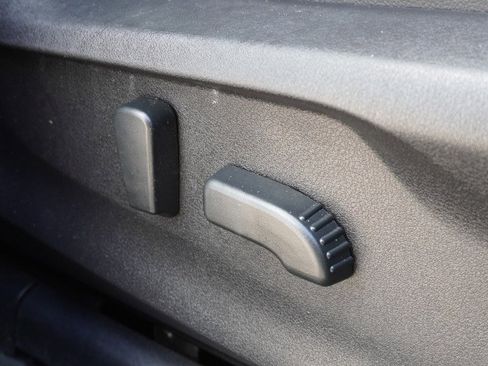 Used 2019 Subaru Ascent Limited image 21