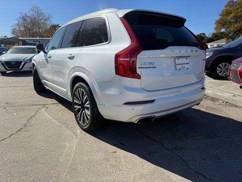 Used 2020 Volvo XC90 T6 Momentum image 15