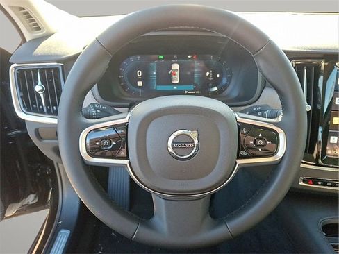 New 2025 Volvo S90 B6 Plus image 11