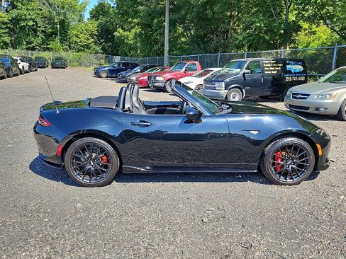 Used 2023 MAZDA MX-5 Miata Club w/ Brembo/BBS Recaro Package RWD image 7