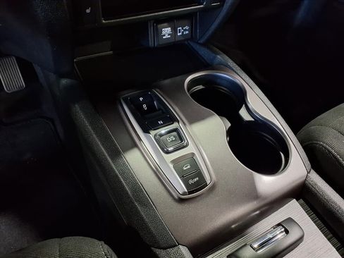 Used 2022 Honda Pilot Sport image 10