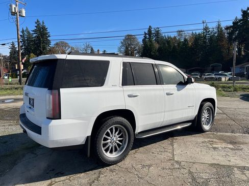 Used 2018 GMC Yukon SLT image 11