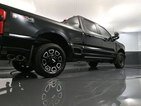 Used 2025 Ford F250 Platinum image 57
