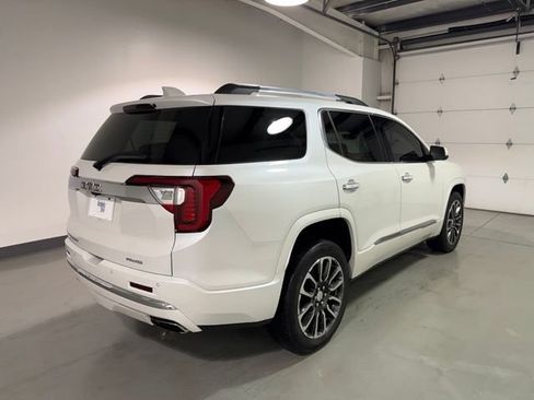 Used 2020 GMC Acadia Denali w/ Technology Package AWD/4WD image 7