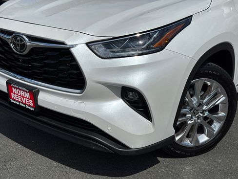 New 2026 Toyota Highlander Limited AWD/4WD image 3