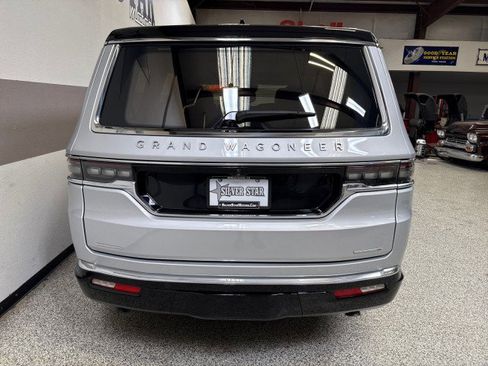Used 2022 Jeep Grand Wagoneer Series II w/ Premium Group II image 62