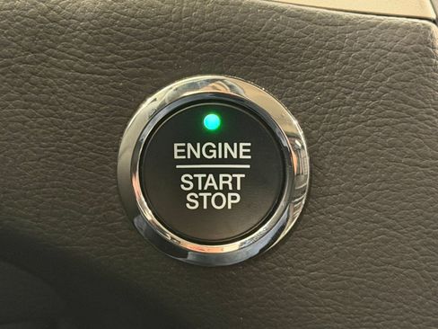 Certified 2023 Ford Edge SEL w/ Convenience Package AWD/4WD image 16