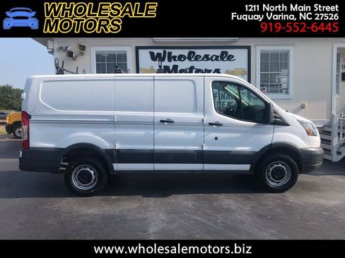 Used 2016 Ford Transit 250 130 Low Roof RWD image 1