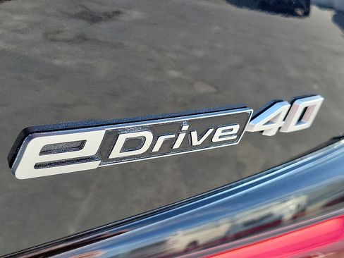 Used 2023 BMW i4 eDrive40 w/ M Sport Package RWD image 7