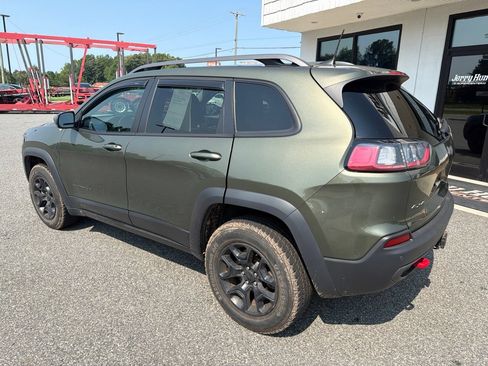 Used 2020 Jeep Cherokee Trailhawk w/ Comfort/Convenience Group AWD/4WD image 6