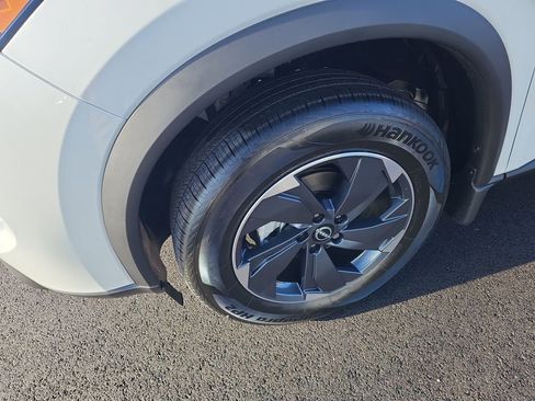 Used 2026 Nissan Rogue SV w/ SV Premium Package image 26