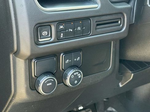 Used 2024 Chevrolet Tahoe LT RWD image 27