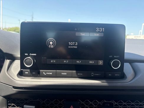 Certified 2025 Honda Accord SE image 19