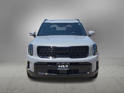 Used 2025 Kia Telluride AWD image 9