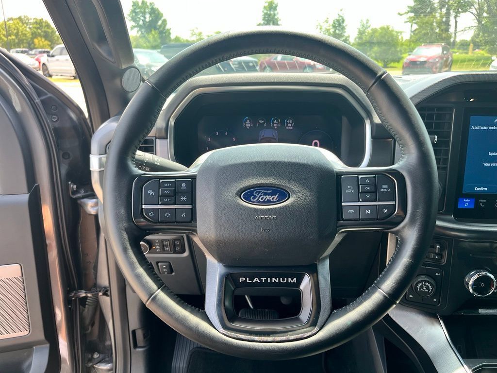 Used 2025 Ford F150 Platinum w/ FX4 Off-Road Package AWD/4WD image 17