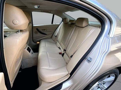 Used 2015 BMW 328i Sedan RWD image 21