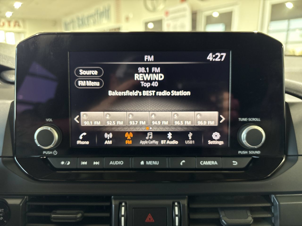 Used 2025 Nissan Pathfinder S FWD image 16