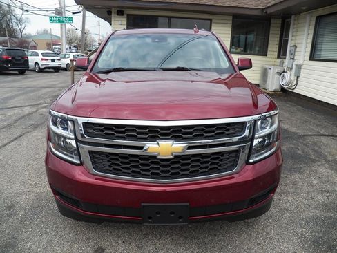 Used 2016 Chevrolet Tahoe LT image 2