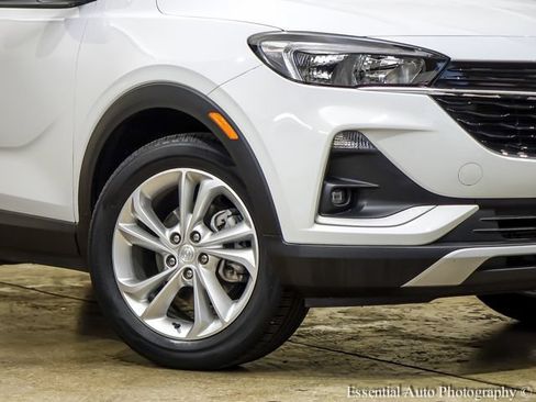 Used 2023 Buick Encore GX Preferred w/ Cold Weather Comfort Package FWD image 4