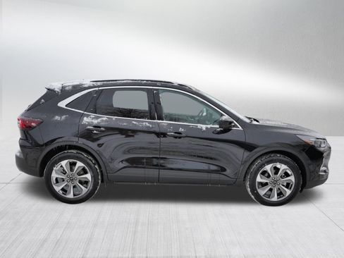 Used 2023 Ford Escape Platinum image 8