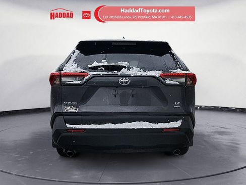 Certified 2022 Toyota RAV4 LE image 4