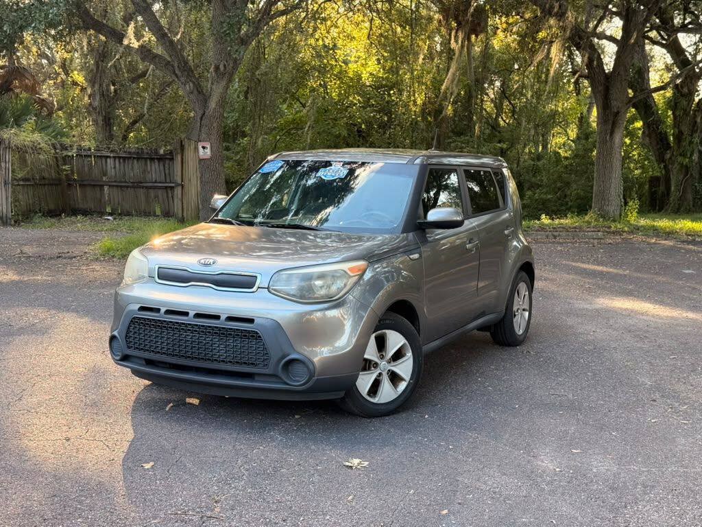 Used 2014 Kia Soul FWD image 1