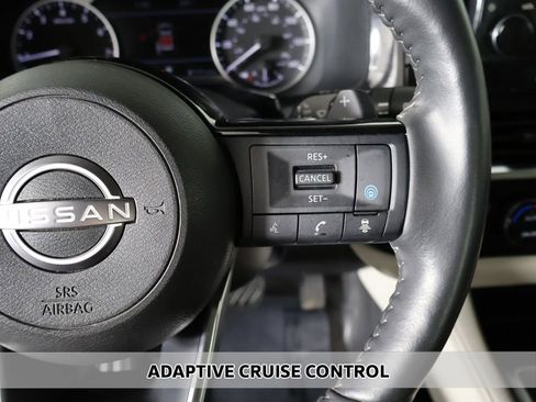 Used 2023 Nissan Pathfinder SL AWD/4WD image 4