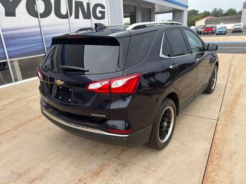 Used 2020 Chevrolet Equinox Premier FWD image 3