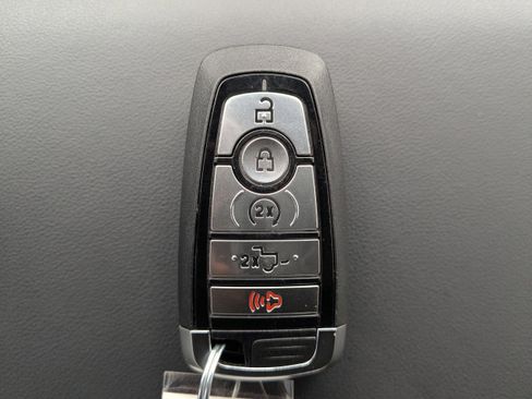 Used 2025 Ford F150 Raptor image 31