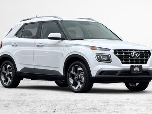 New 2026 Hyundai Venue SEL FWD image 1