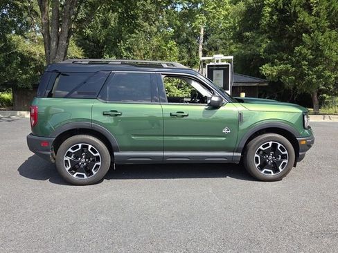 Used 2024 Ford Bronco Sport Outer Banks w/ Tech Package AWD/4WD image 15
