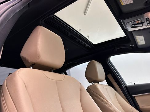 Used 2017 BMW 330e RWD image 26