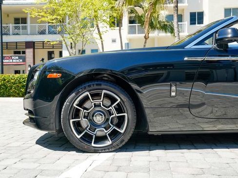Used 2018 Rolls-Royce Dawn image 12