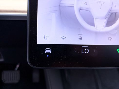 Used 2023 Tesla Model 3 Standard Range RWD image 24