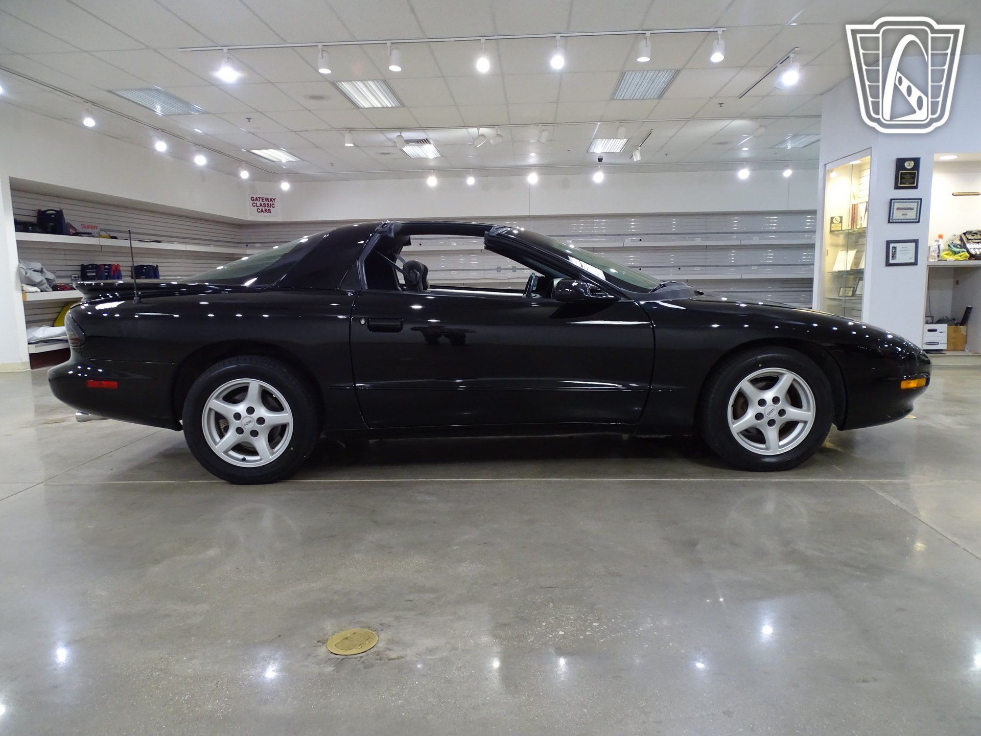 Used 1995 Pontiac Firebird Coupe RWD image 36