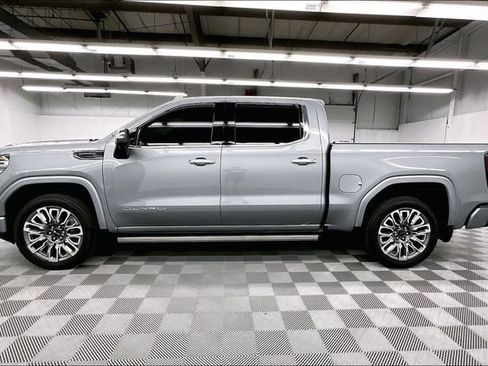 Used 2025 GMC Sierra 1500 Denali Ultimate AWD/4WD image 14