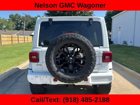 Used 2020 Jeep Wrangler Unlimited Sahara AWD/4WD image 6