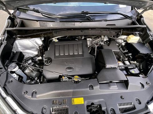 Used 2015 Toyota Highlander XLE image 13