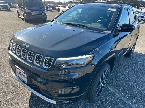 New 2025 Jeep Compass Limited w/ Elite Group AWD/4WD image 5