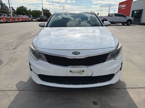 Used 2016 Kia Optima LX FWD image 3