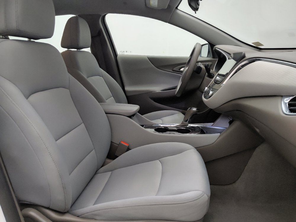 Used 2019 Chevrolet Malibu LT w/ Driver Confidence Package II FWD image 21
