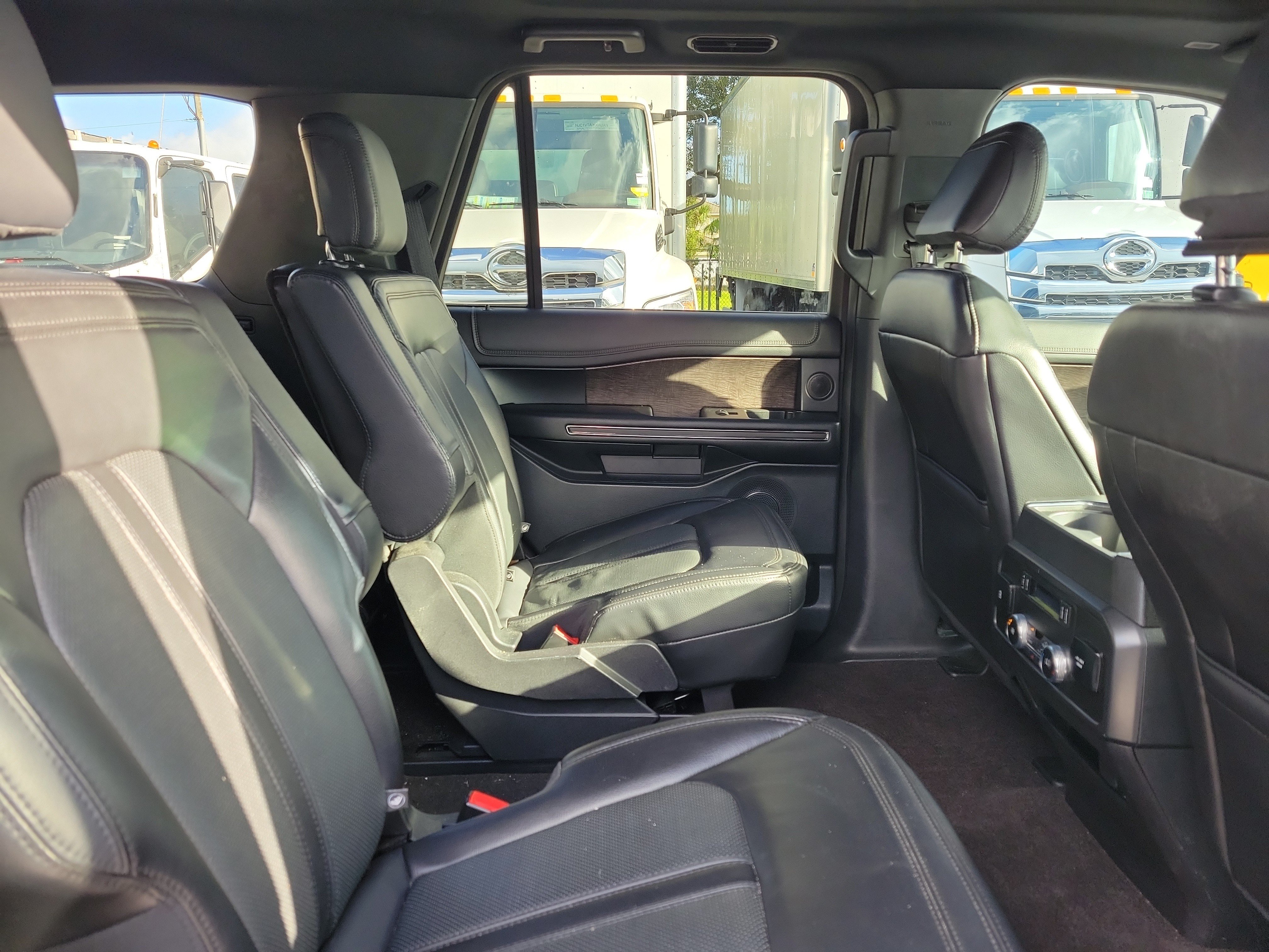 Used 2021 Ford Expedition Limited RWD image 7