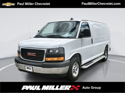 Certified 2024 GMC Savana 2500 w/ Driver Convenience Package RWD image 1