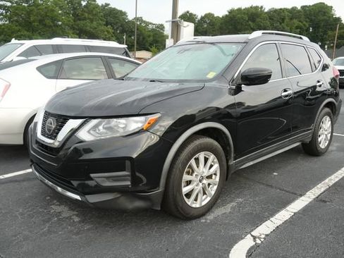 Used 2020 Nissan Rogue SV FWD image 3
